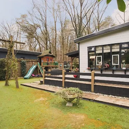 Boshuisje Little Hiding - Appartement Diessen