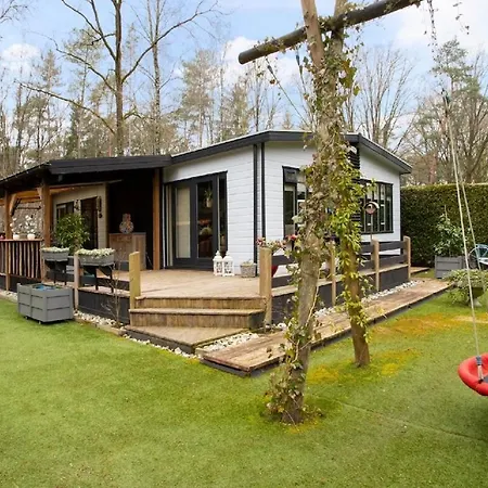 Appartement Boshuisje Little Hiding -